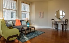 Frontdesk I Hibernia Tower Apts Downtown New Orleans